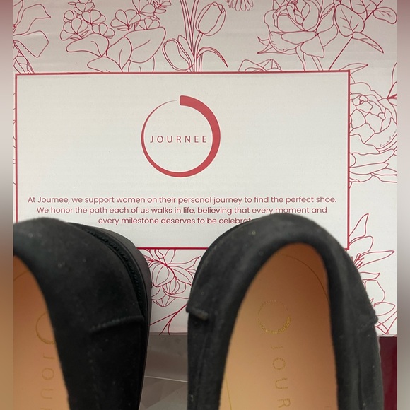 Journee Collection Erika Black Microsuede Womens Loafers Size 7.5 - Picture 3 of 8